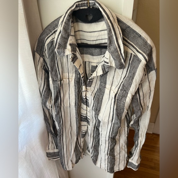 Rip Curl Buttondown Shirt - Picture 2 of 10